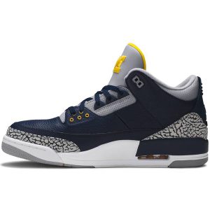 Air Jordan 3 Retro 'Michigan Wolverines' PE AJ3-820064