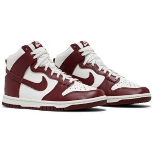 Wmns Dunk High 'Team Red' DD1869-101
