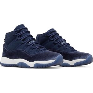 Wmns Air Jordan 11 Retro 'Midnight Navy Velvet' AR0715-441