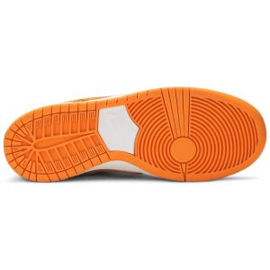 Zoom Dunk Low Pro SB 'Circuit Orange' 854866-881