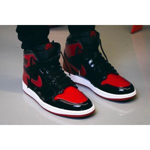 Air Jordan 1 Retro High OG 'Patent Bred' 555088-063