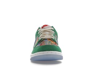 Dunk Low GS 'Foam Finger' DZ5299-300