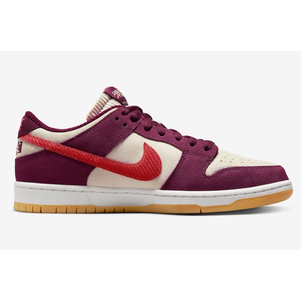 fc3c8b35138a11ee8b5e00affb376782 Skate Like a Girl x Dunk Low SB DX4589-600