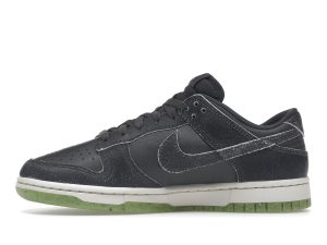 Dunk Low SE 'Halloween - Cauldron' DQ7681-001